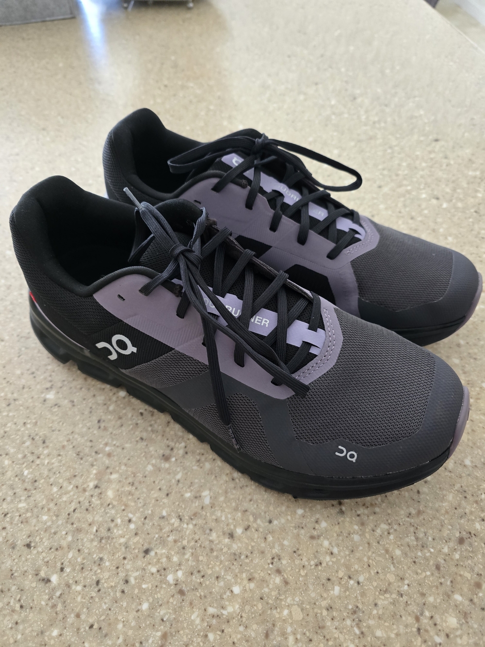 Mens Cloudrunner On Cloud Runnijg Shoes